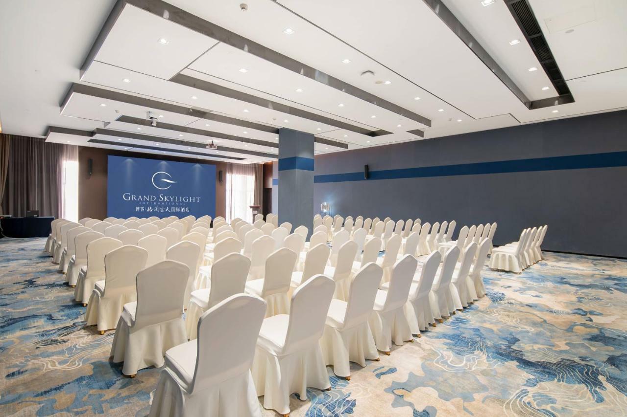 Grand Skylight International Hotel Haoyue Shenzhen Baoan Int'L Exhibition Center ภายนอก รูปภาพ