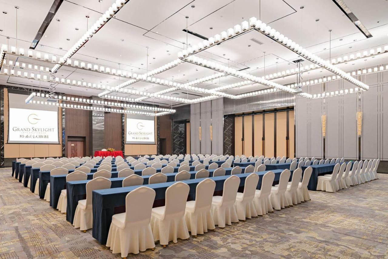 Grand Skylight International Hotel Haoyue Shenzhen Baoan Int'L Exhibition Center ภายนอก รูปภาพ