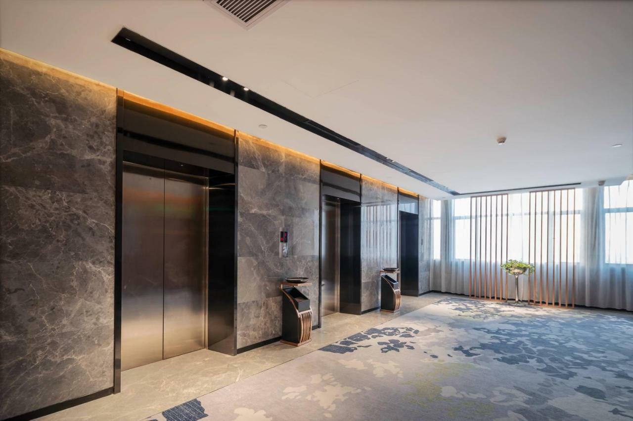 Grand Skylight International Hotel Haoyue Shenzhen Baoan Int'L Exhibition Center ภายนอก รูปภาพ