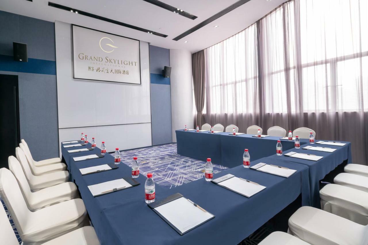 Grand Skylight International Hotel Haoyue Shenzhen Baoan Int'L Exhibition Center ภายนอก รูปภาพ