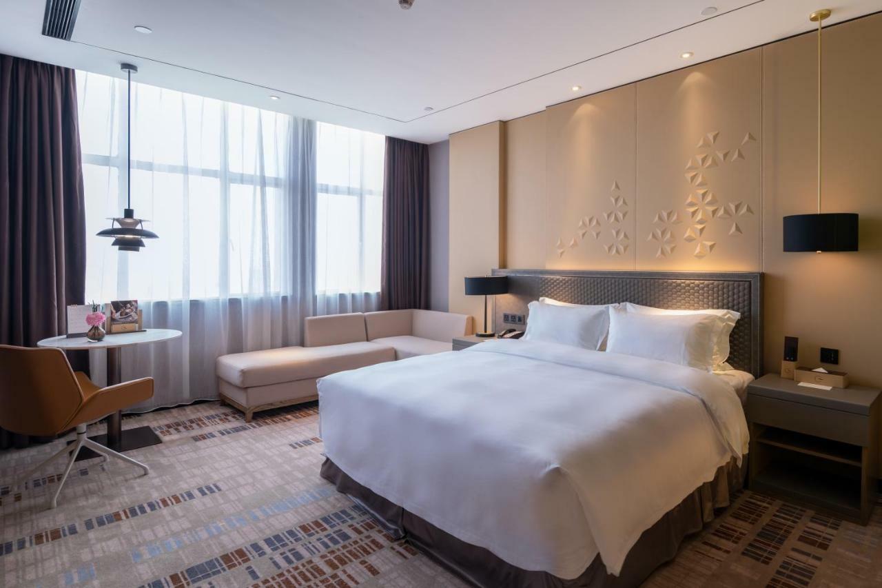 Grand Skylight International Hotel Haoyue Shenzhen Baoan Int'L Exhibition Center ภายนอก รูปภาพ